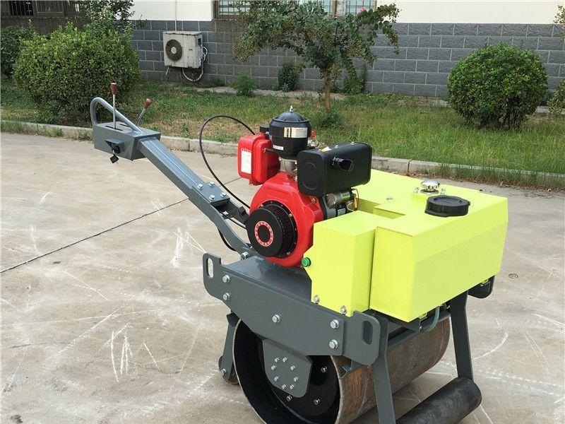 操作手扶式壓路機新機，須做到“三個到位