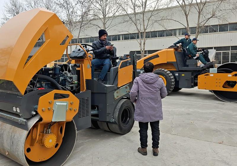 國外客戶來我廠參觀考察，并達成合作意向